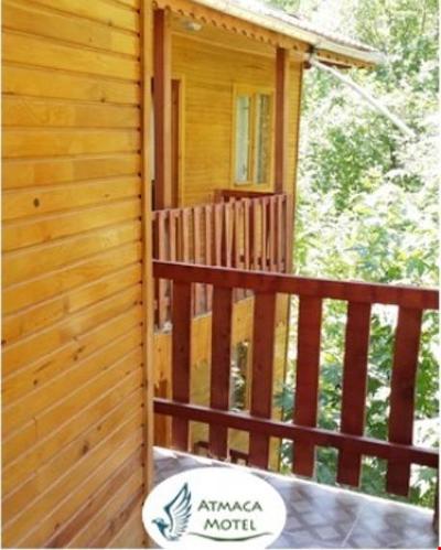 Kapuzbaşı Şelalesi Atmaca Motel