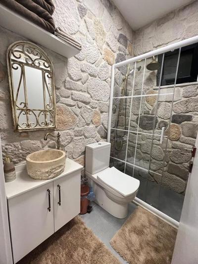 Meda Suite