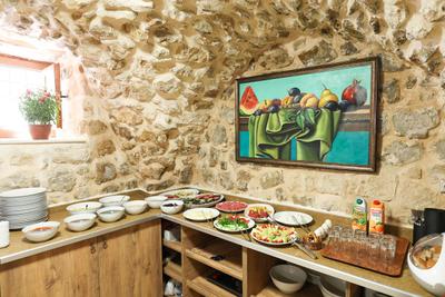 Kasr-i Kikan Hotel