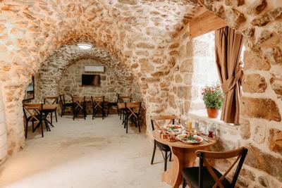 Kasr-i Kikan Hotel