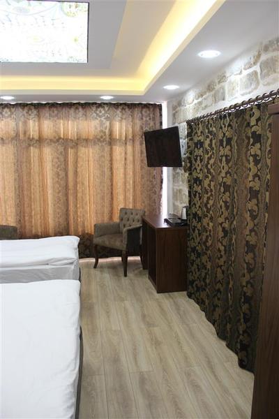 Mardia Hotel