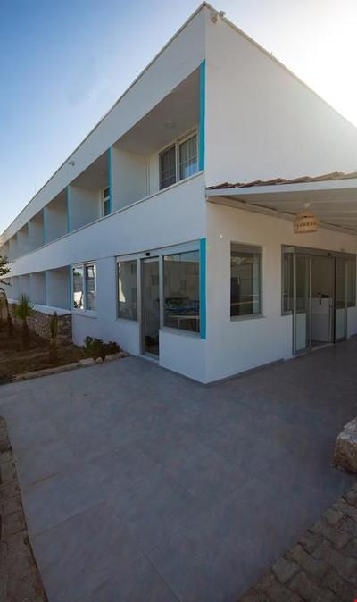 Mojo Otel Beach