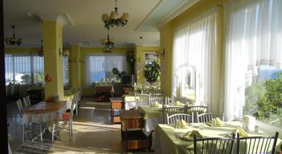 Barış Hotel