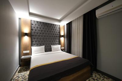 Eniza Hotel