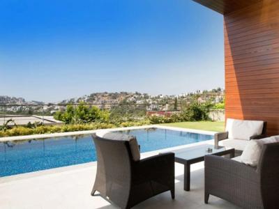 Villa Por