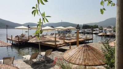 Karianda Hotel & Restaurant