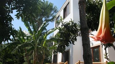 Karianda Hotel & Restaurant