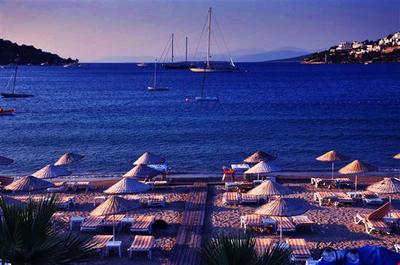 Liona Butikhan Beach