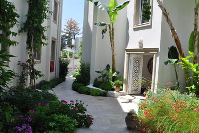 Olivias Group Hotel