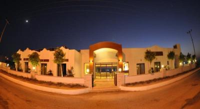 Small Beach Hotel