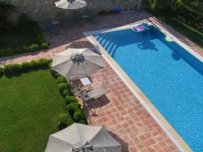 Villa Pelit