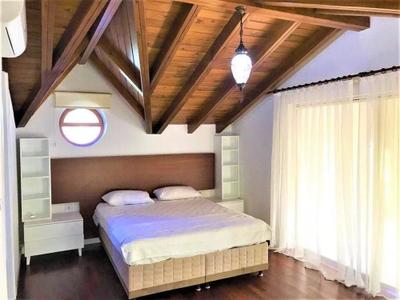 Villa Sanctum