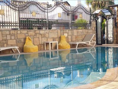 WB Weekend Otel