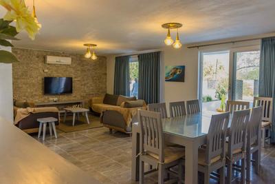Villa Tulip Palas