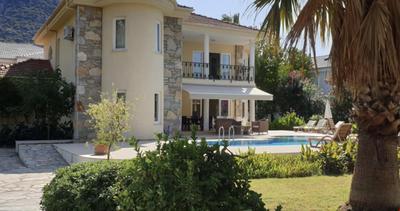 Apollo Villaları