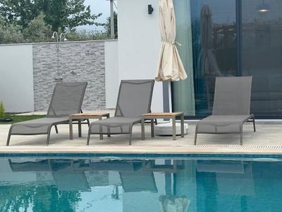Villa Grey 1