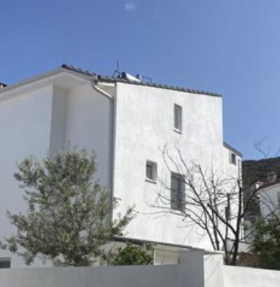 Bestman House