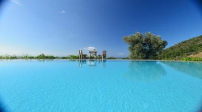Zephyros Hotel