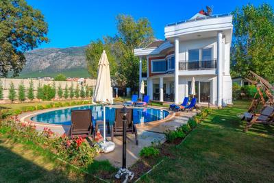 villa Lavalle
