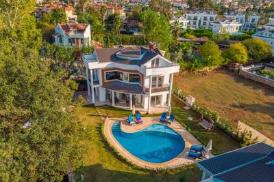 villa Lavalle
