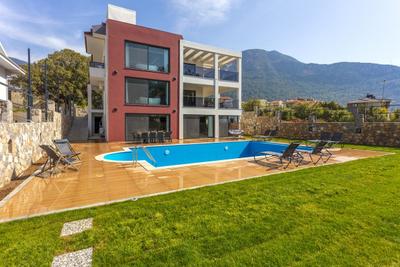 Villa TouchStone