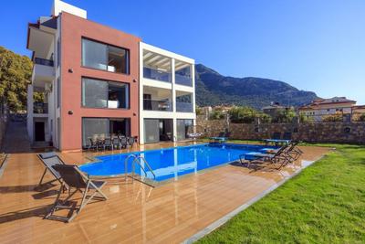 Villa TouchStone