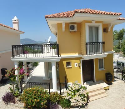 Artemisia Villa