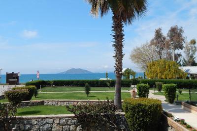 Butik Villas - Plajda Beş Katlı Malikhane