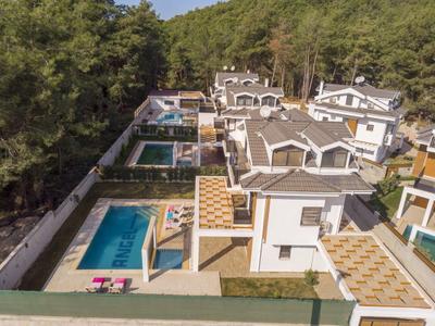Prestige A Villa
