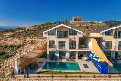 Villa Legendary 1