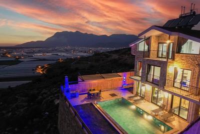 Villa Legendary 1