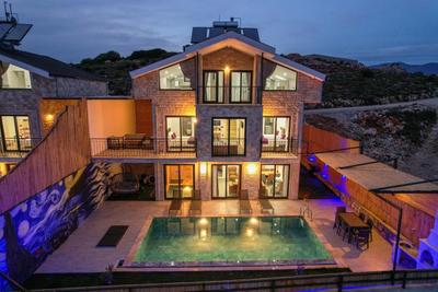 Villa Legendary 2
