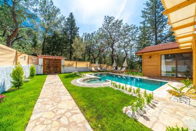 Villa Pineyards