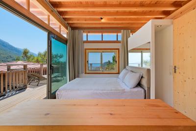 Le Maison Turquoise Exclusive