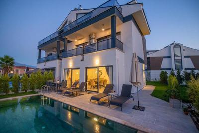 Villa Adaley