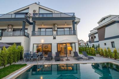 Villa Adaley