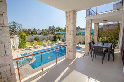 Onix Villa