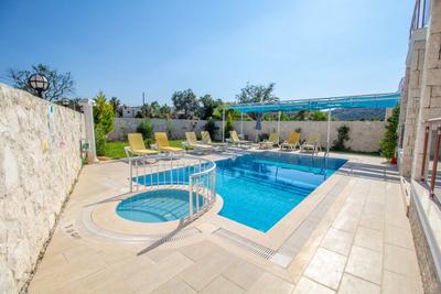 Onix Villa