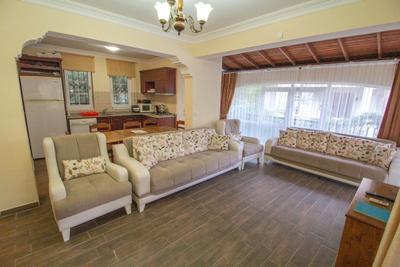 Brookland Paris Villa