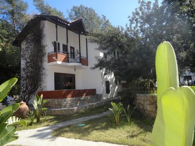 Karadaki Ada