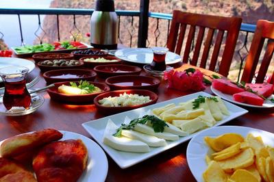 Keyif Hotel Faralya