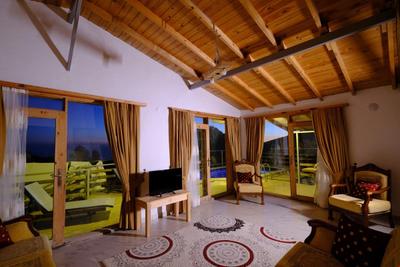 The Moonrise Villa