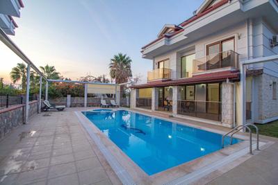 Villa Prestij Makri