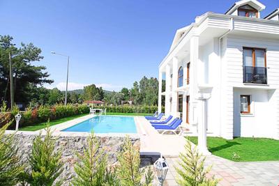 Silver Sami Villa