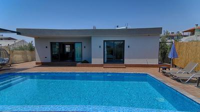 Shadow Villa