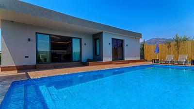 Shadow Villa