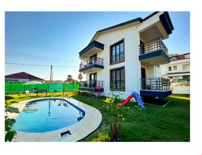 Villa121