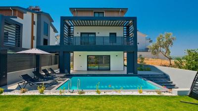 Villa Karam