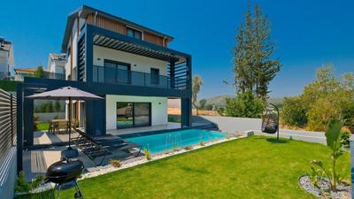 Villa Karam