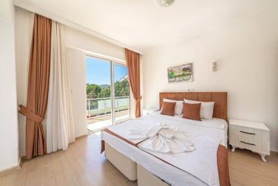 Villa Pine 8